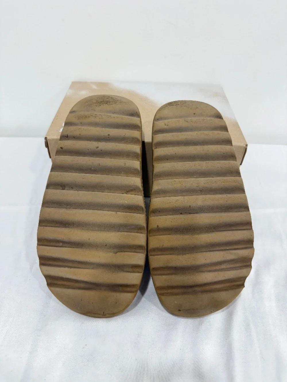 Used W/O Box! Men's Adidas x Yeezy Slides Brown Comfortable Summer Size 13
